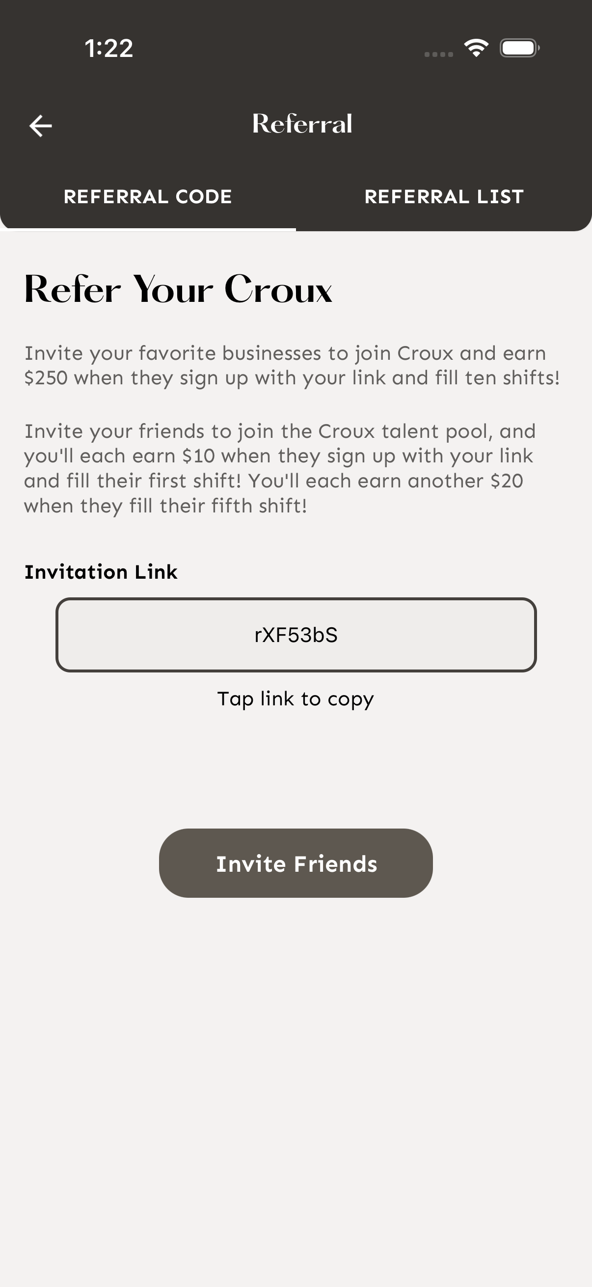 Referral screen showing invitation link and Invite Friends button