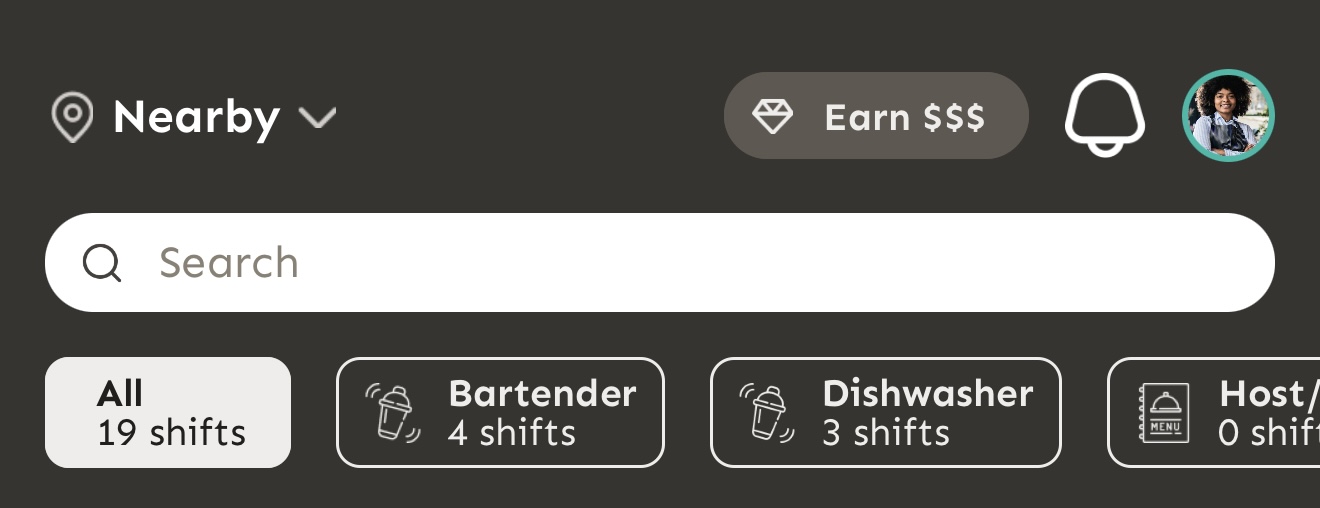 Pantalla de Open Shifts mostrando la insignia Refer a Friend